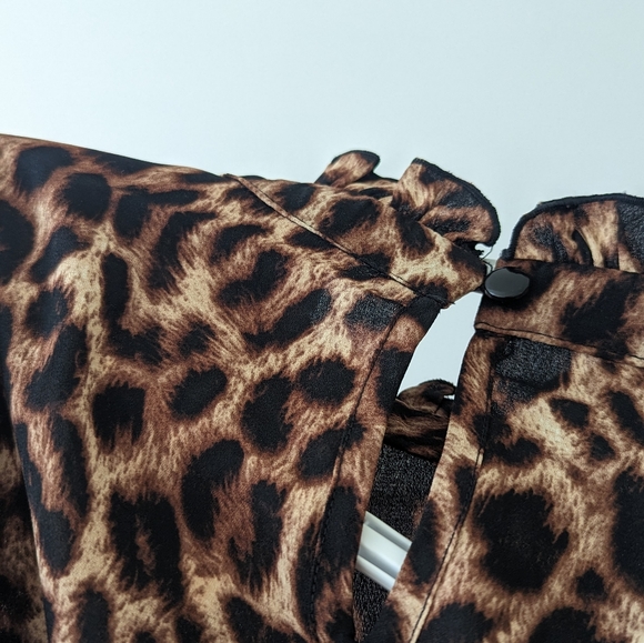Leopard Print Blouse - Picture 5 of 5